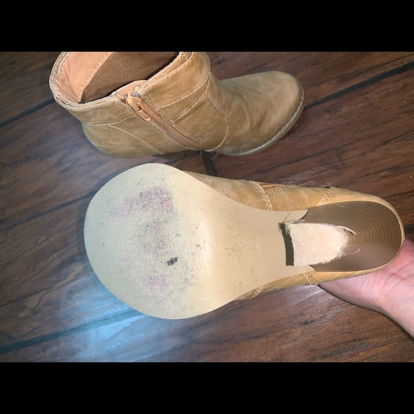Tan booties - Picture 2 of 3